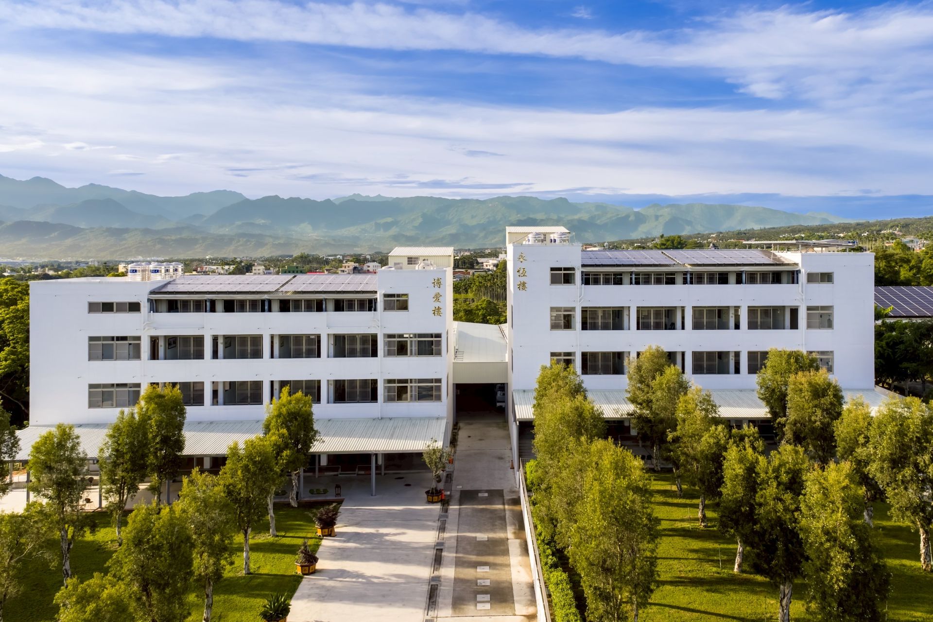 皇穹陵紀念花園靈骨塔採用地宮式設計 讓告別真正回歸「入土為安」的本質。