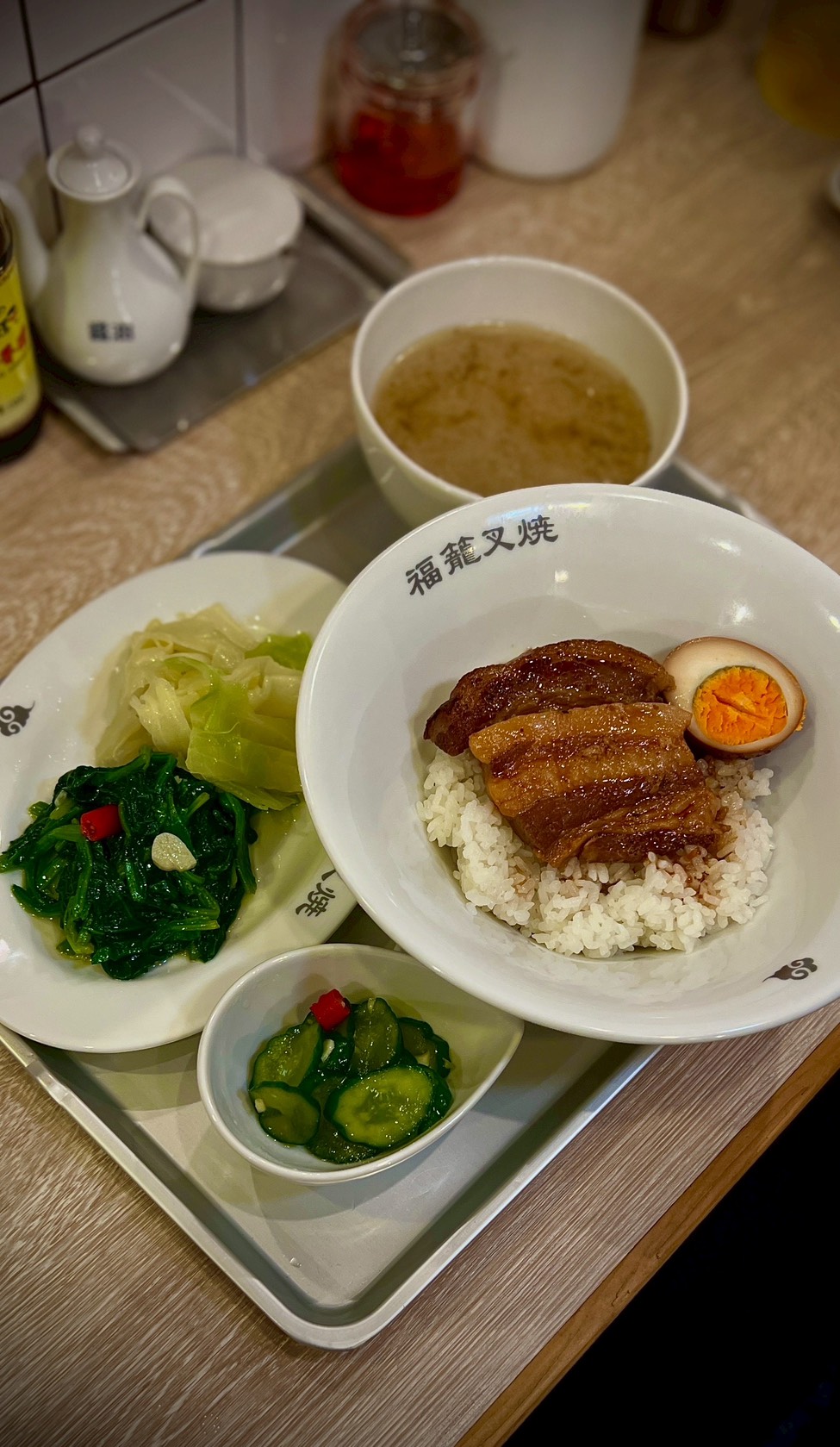 從溪湖到東京！彰化溪湖陳家祖傳豬腳爌肉飯快閃日本 傳承50年老味道