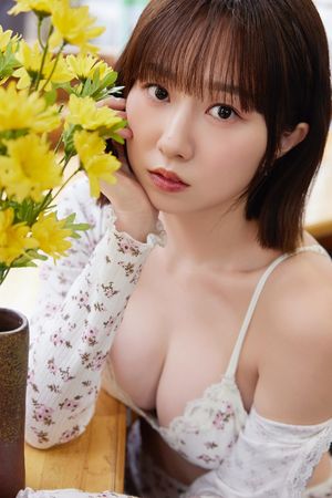 斐棋首本寫真突破尺度，照片超火辣。（圖／尖端提供）