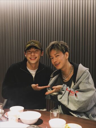 許光漢、佐藤健兩大男神驚喜合體。(圖/翻攝佐藤健IG)