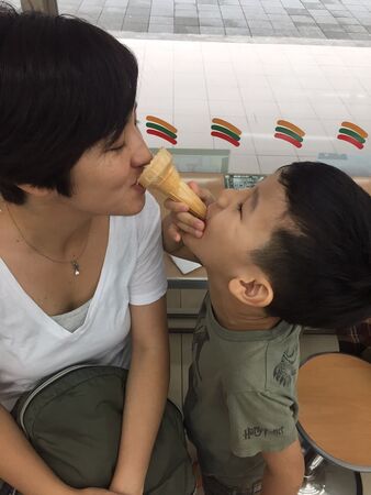 希良梨IG PO出黑底白字告知病危。（圖／翻攝希良梨IG）