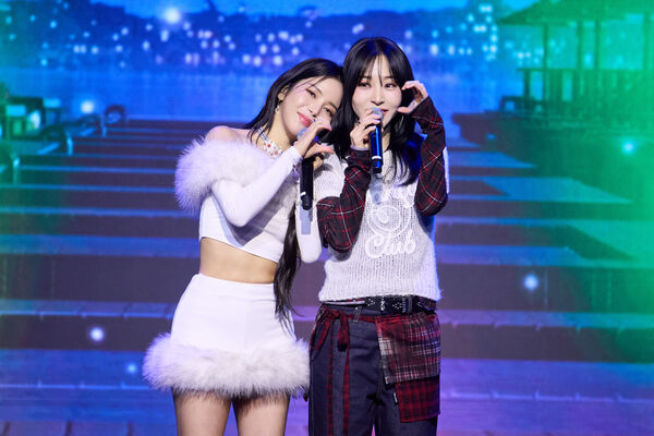 頌樂、玟星聖誕夜來台陪伴粉絲。（圖／DJB X FU Entertainment提供）