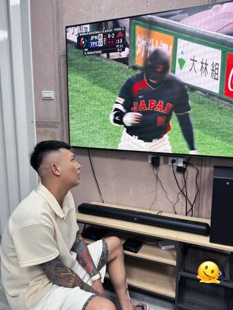 鳳梨玩運彩2天慘賠70萬。（圖／翻攝鳳梨臉書）