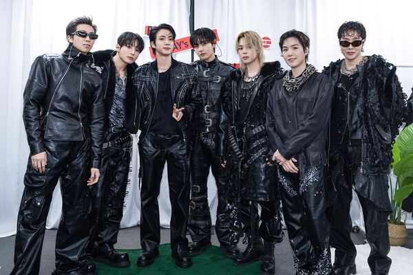 防彈少年團近來展開世界巡迴演唱會。(圖/翻攝BTS X)