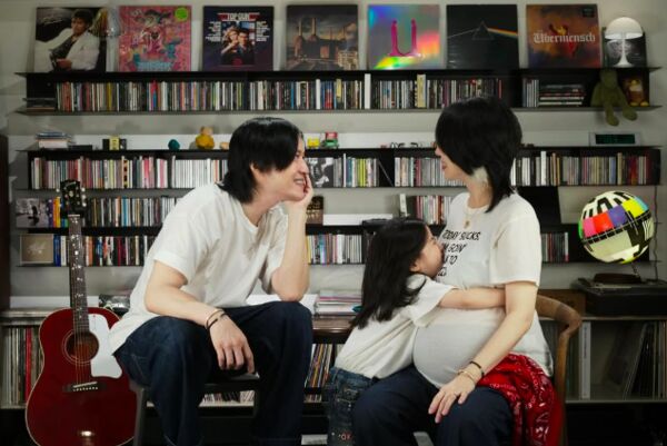 五月天怪獸升格二寶爸。（圖／相信音樂提供）