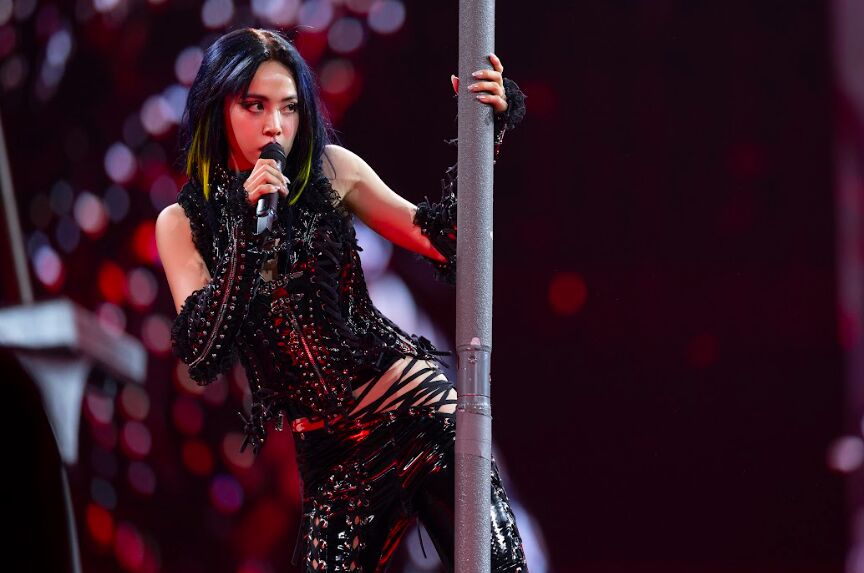 蔡依林後台匆忙趕場畫面曝光。（圖／翻攝凌時差提供）