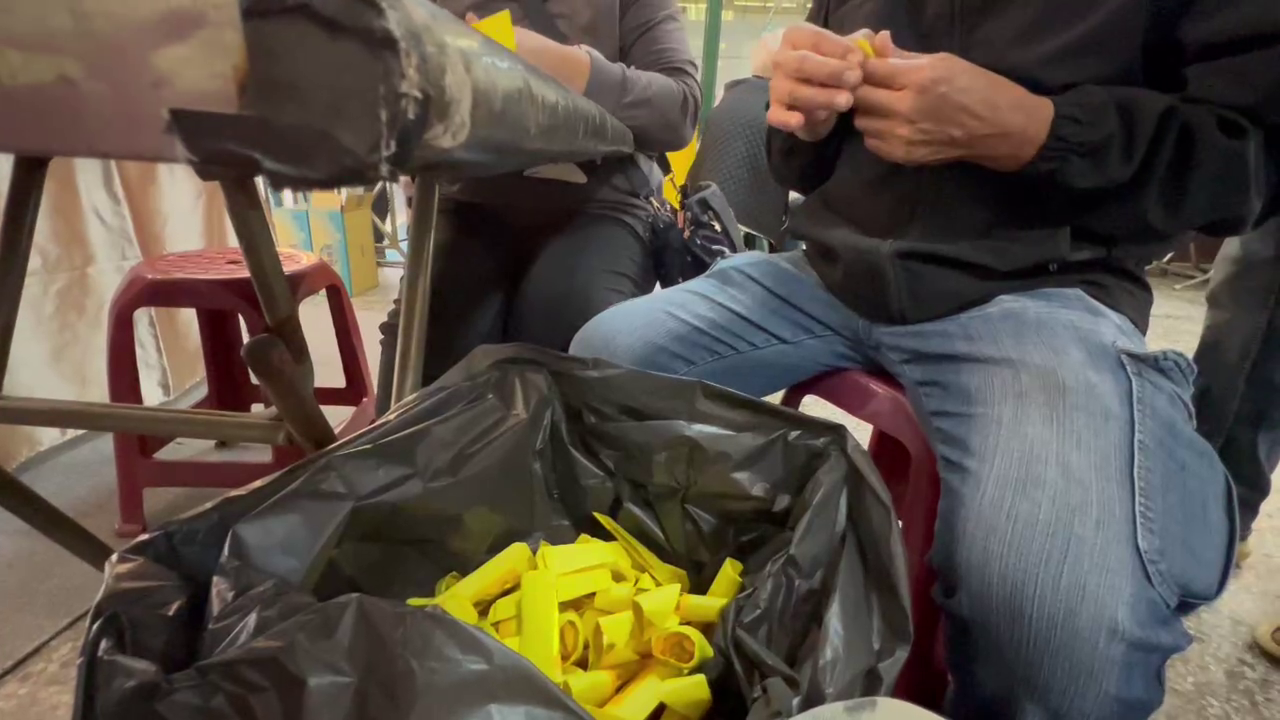 ▲酒駕撞死23歲女清潔員！鹹酥鴨老闆鄭傳吉「名下剩3車」 母淚乾痛斥：都沒道歉（圖／記者王俊勝 翻攝）