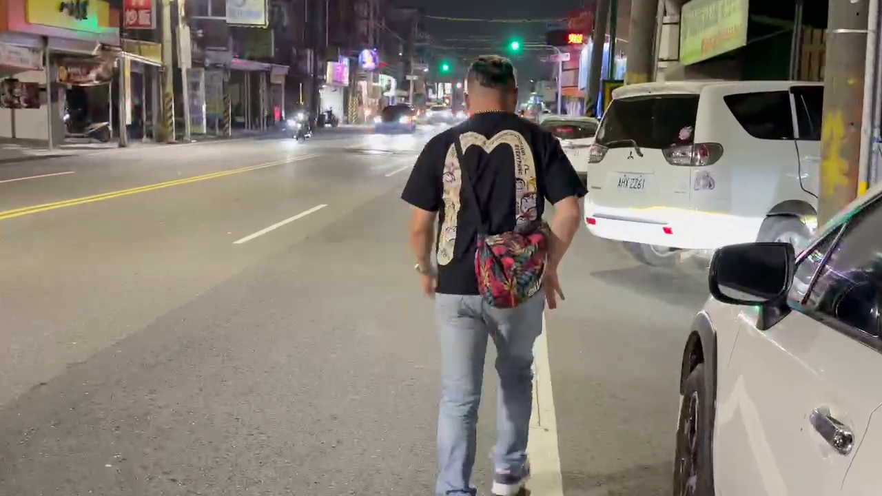 ▲面對記者訪問不願多談（圖／記者王俊勝翻攝）