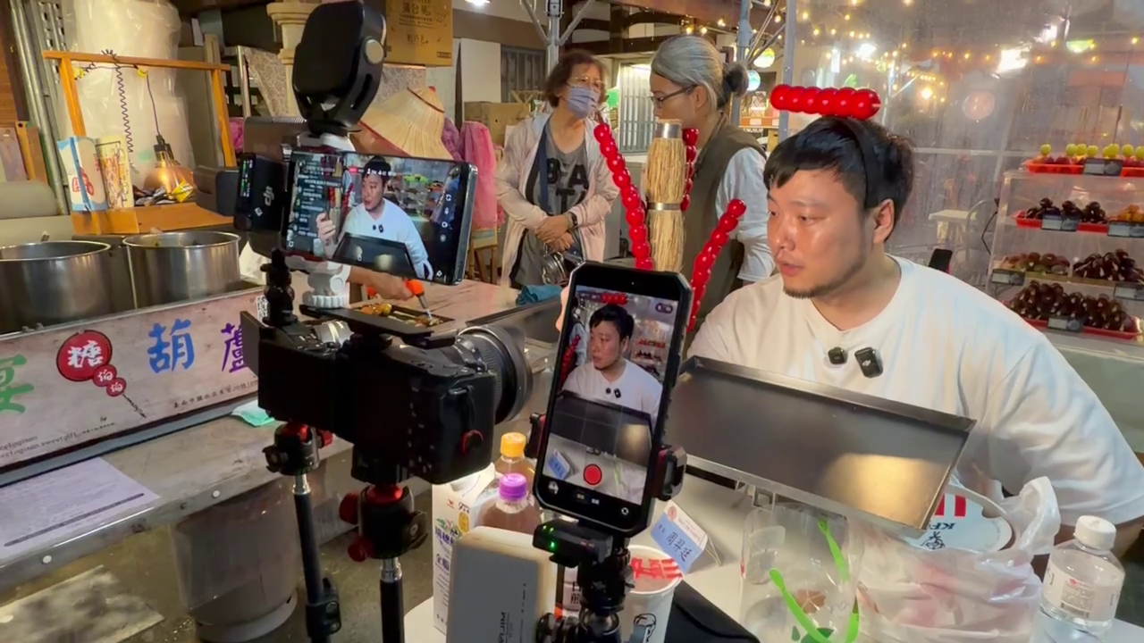 ▲真能回本?台南糖葫蘆吃到飽...大胃王YTR南下參戰 90分挑戰結果曝光(圖/讀者提供;未經授權請勿翻攝)