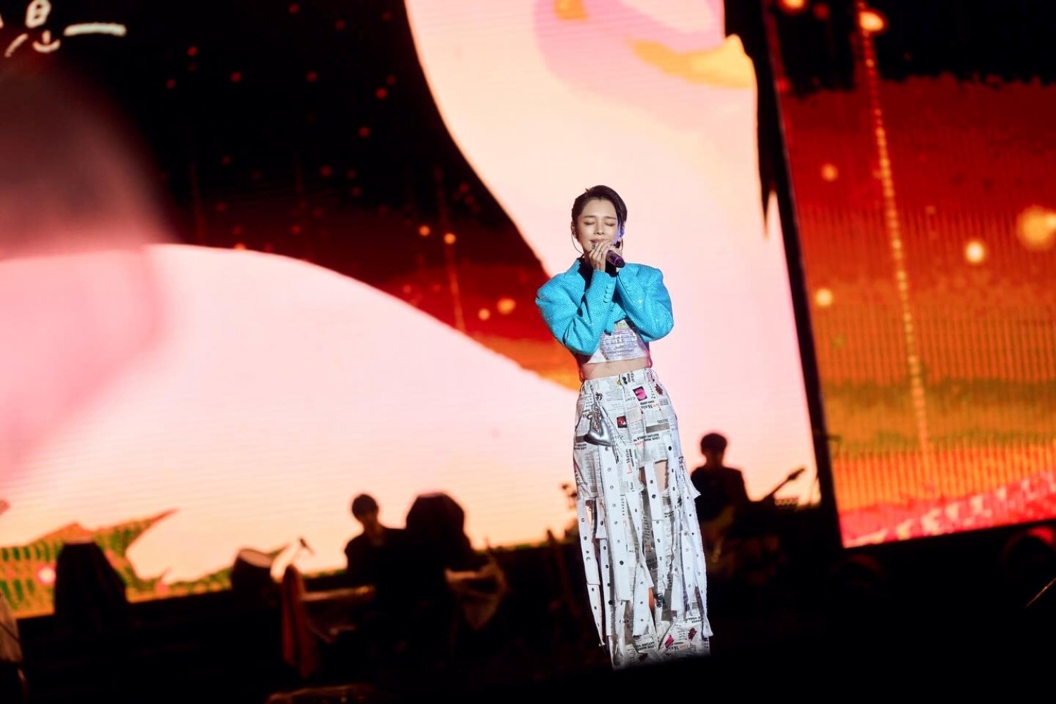 徐若瑄號召舒淇、林心如、賈靜雯、王心凌與陳怡蓉進行公益二手衣拍賣。（圖／Yahoo購物）