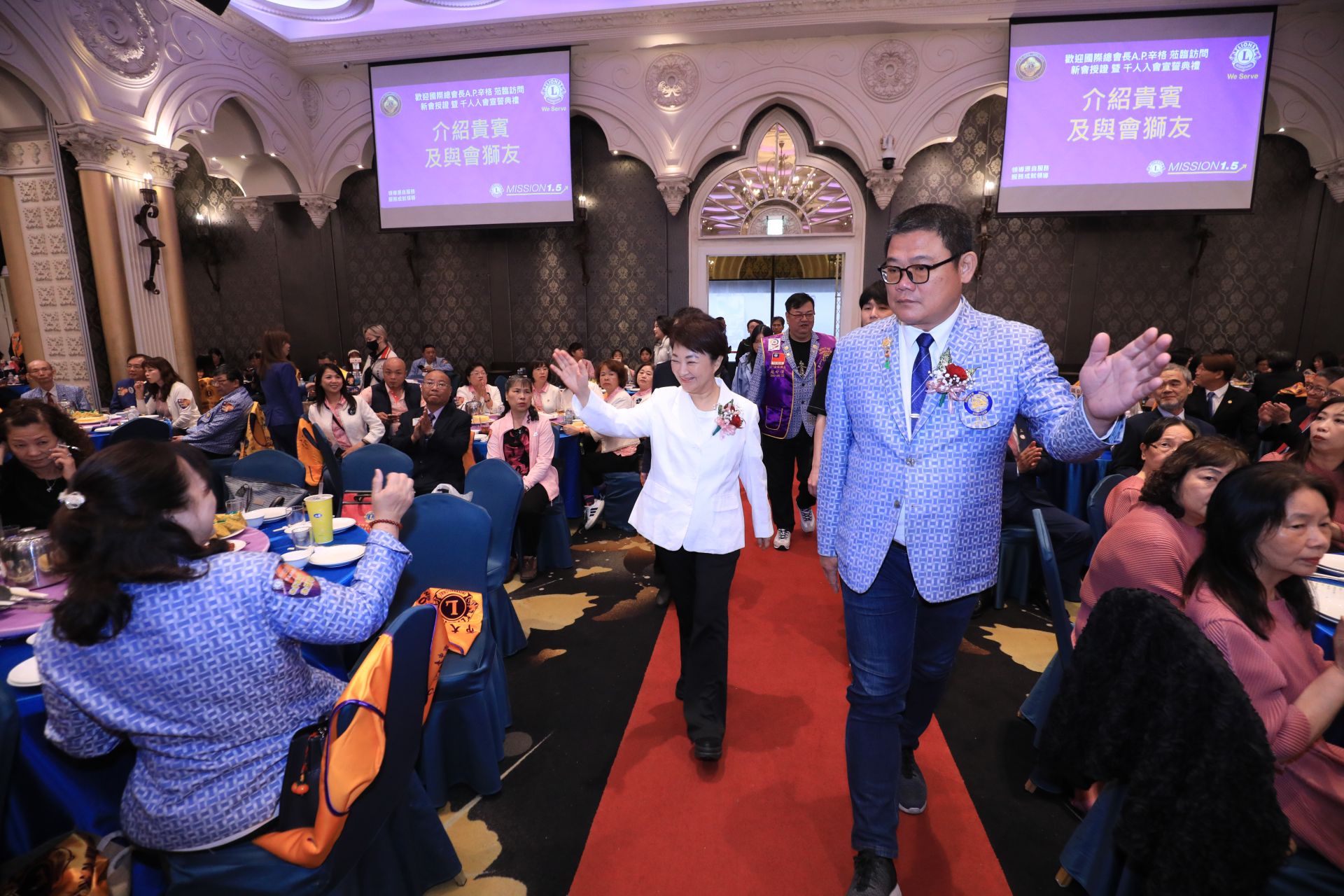 台中千人獅友宣誓入會！盧秀燕：愛與善的開始　國際獅子會總會長親臨