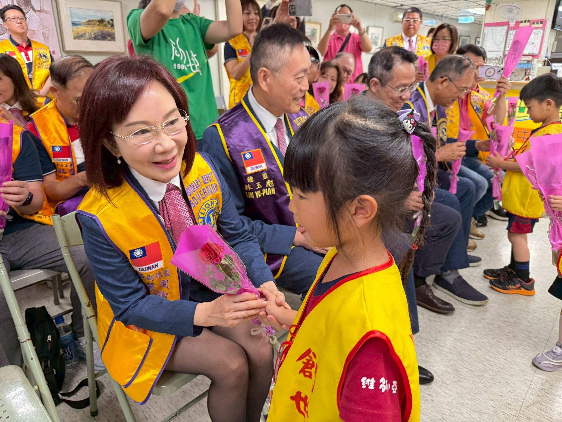 獅子會300C-1區捐近400萬設備助創世　升級植物人照護環境、30院民受惠