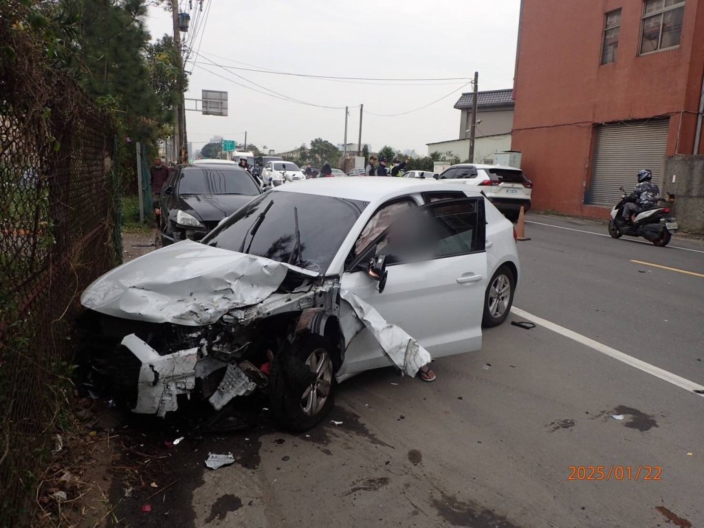 八德長興路逆向車禍奪命 重機女騎士不幸喪生