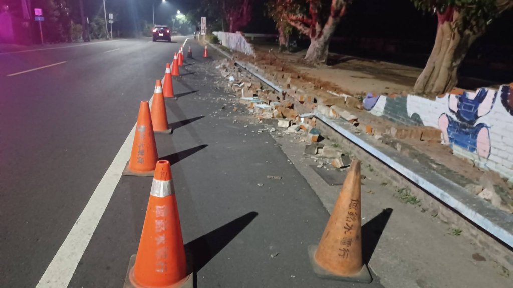 台南連震多次！東山區國中圍牆倒塌　多地民宅出現裂縫受損