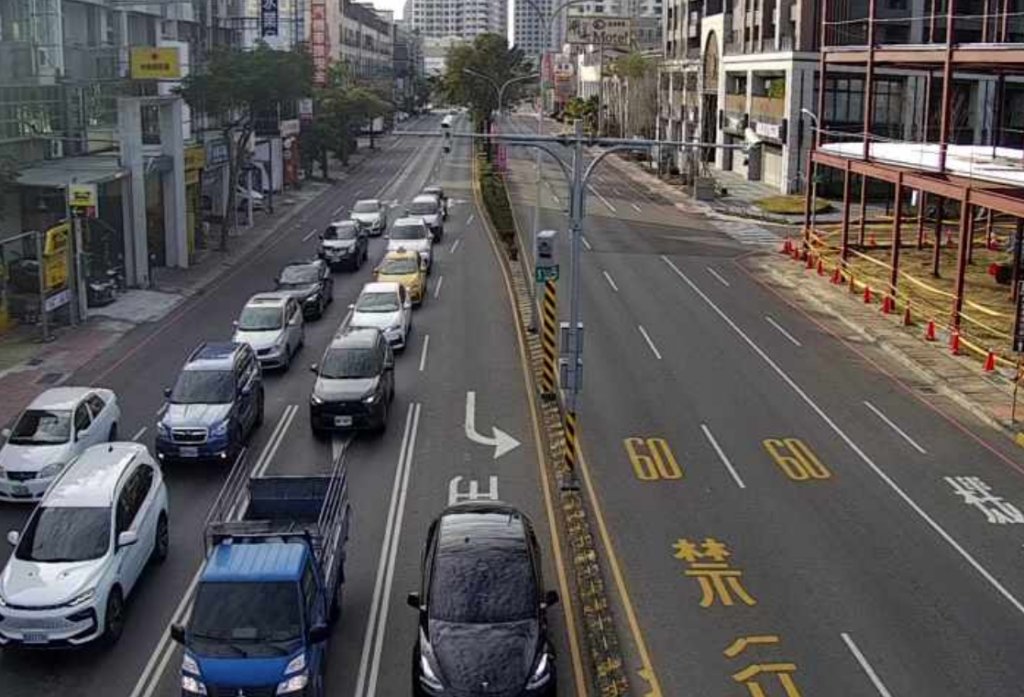 除夕返鄉車潮平穩！　南市交通順暢迎春節人潮