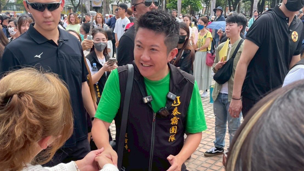 直播主嗆聲「拿槍互開」輸贏！　賓賓哥嚇壞速提告...警方介入了