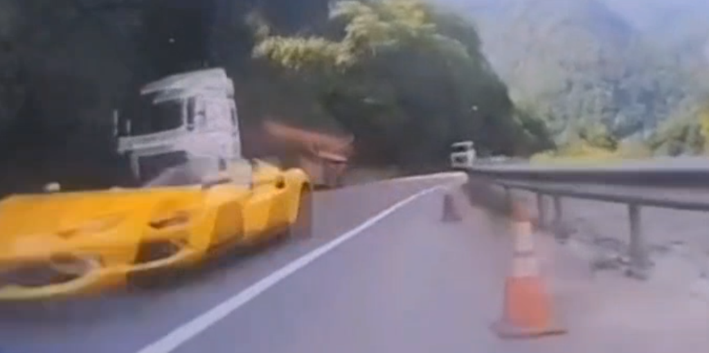 超跑埔霧公路「爭道超車」影片瘋傳！警方：未接獲檢舉，呼籲守法安全駕駛