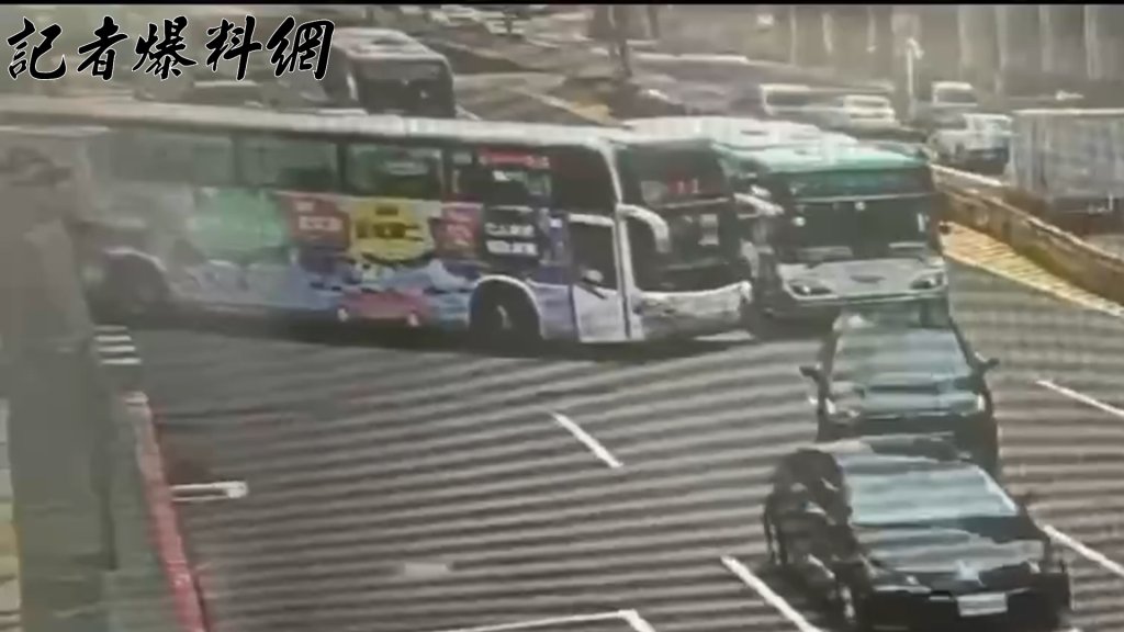 國光、三重客運台北車站前擦撞！右轉「硬嚕」釀交通大打結