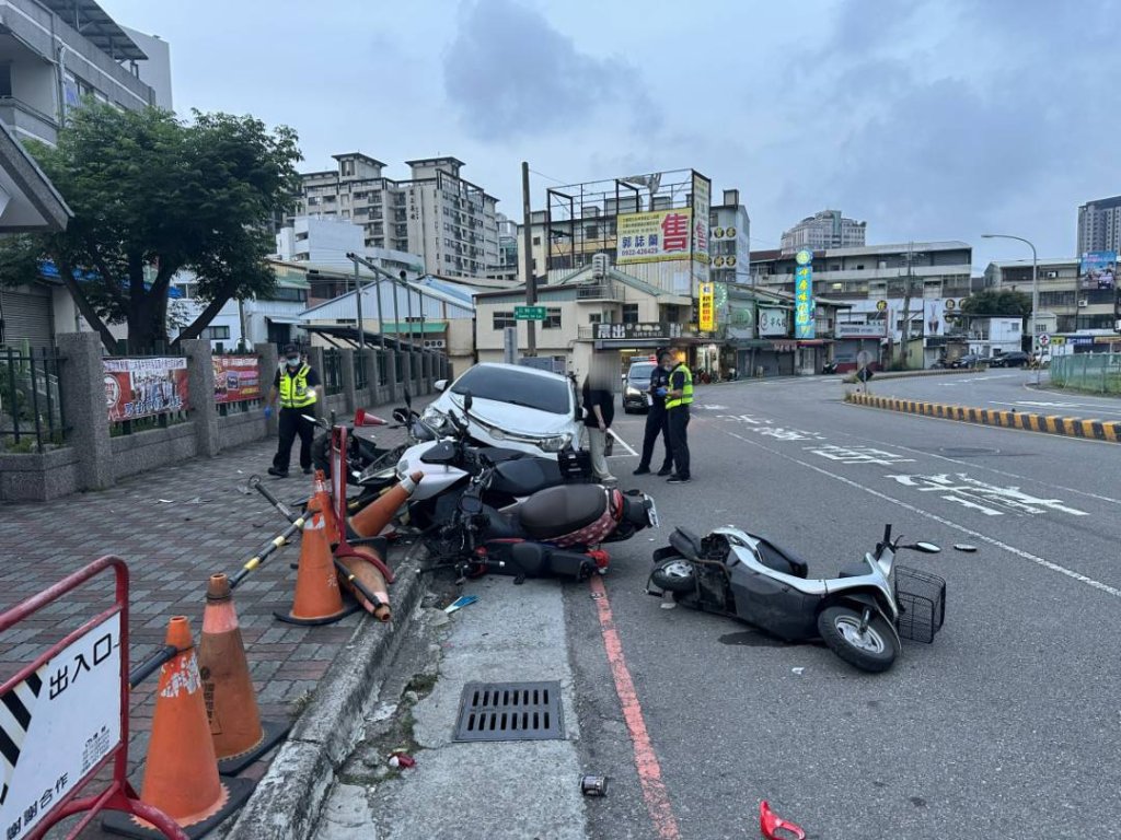 酒駕肇事！ 　台中1女子擊落7輛機車