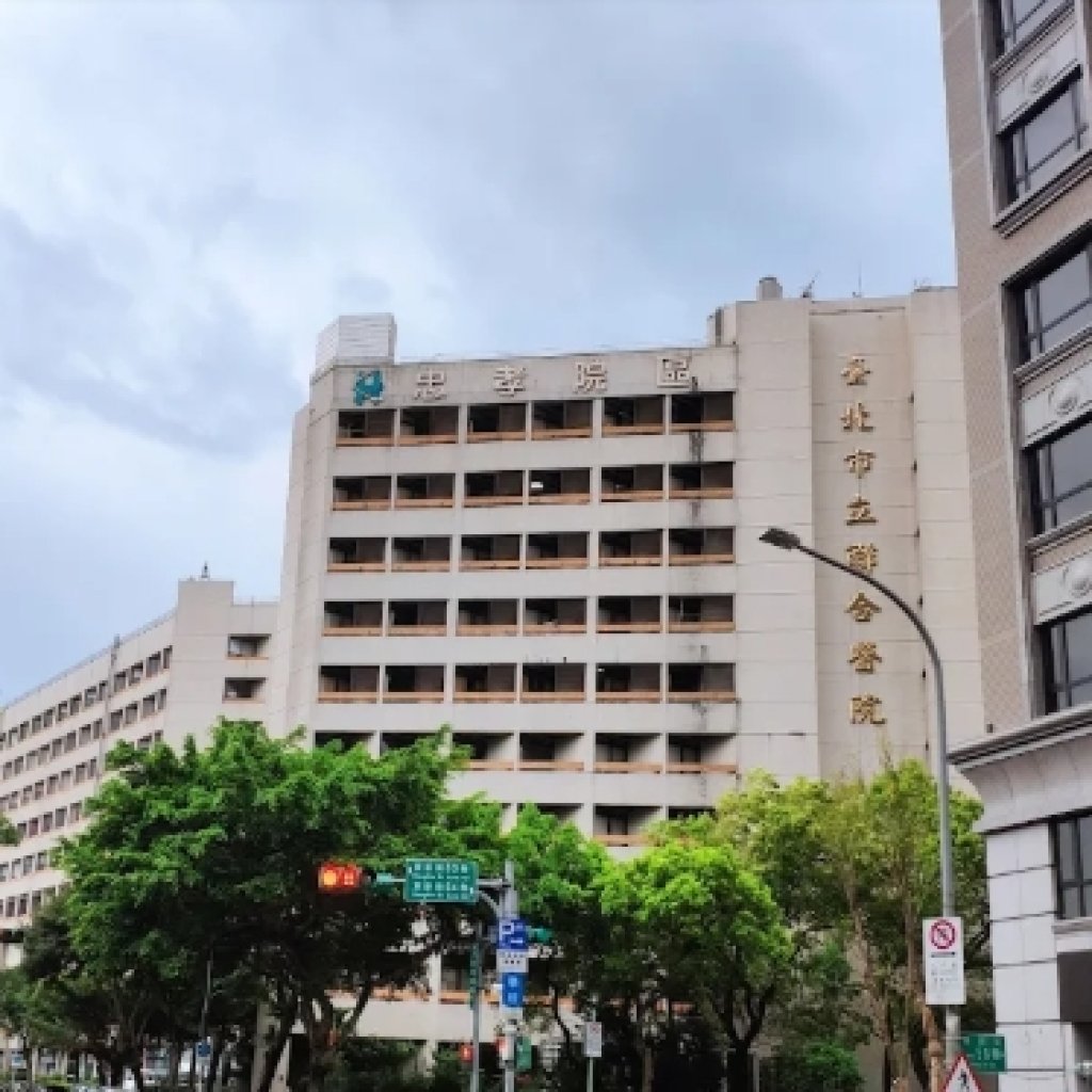 詭異!忠孝醫院外冷氣機驚現男屍　疑墜樓多日屍體腐爛