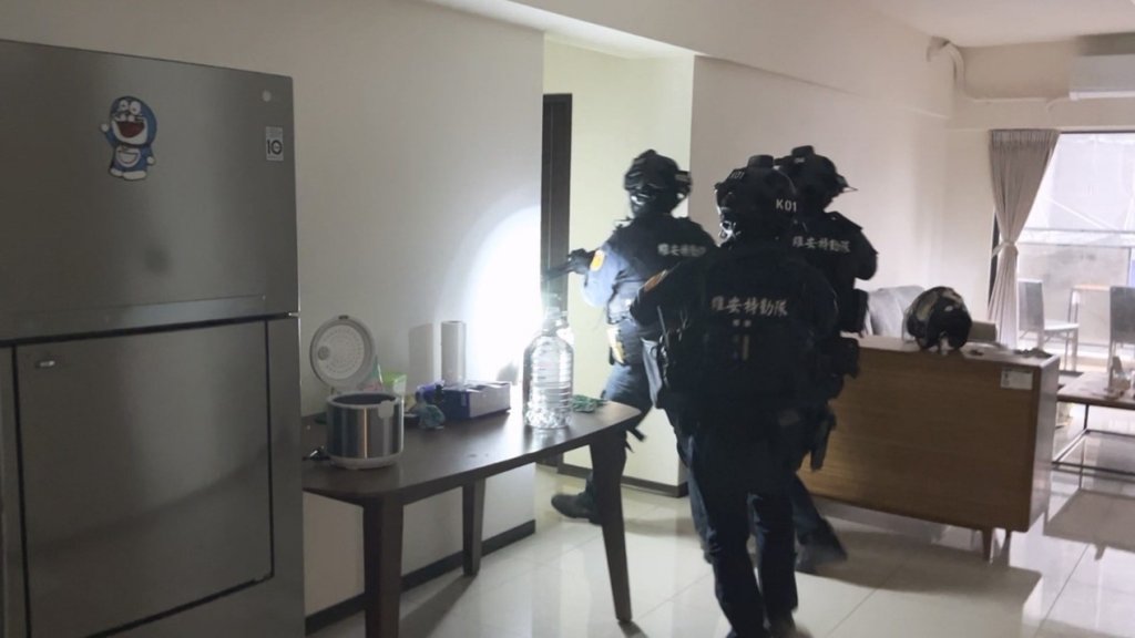 超殘忍戀態！虛擬貨幣交易發生糾紛　5人遭押走逼迫互相口交吃排泄物 