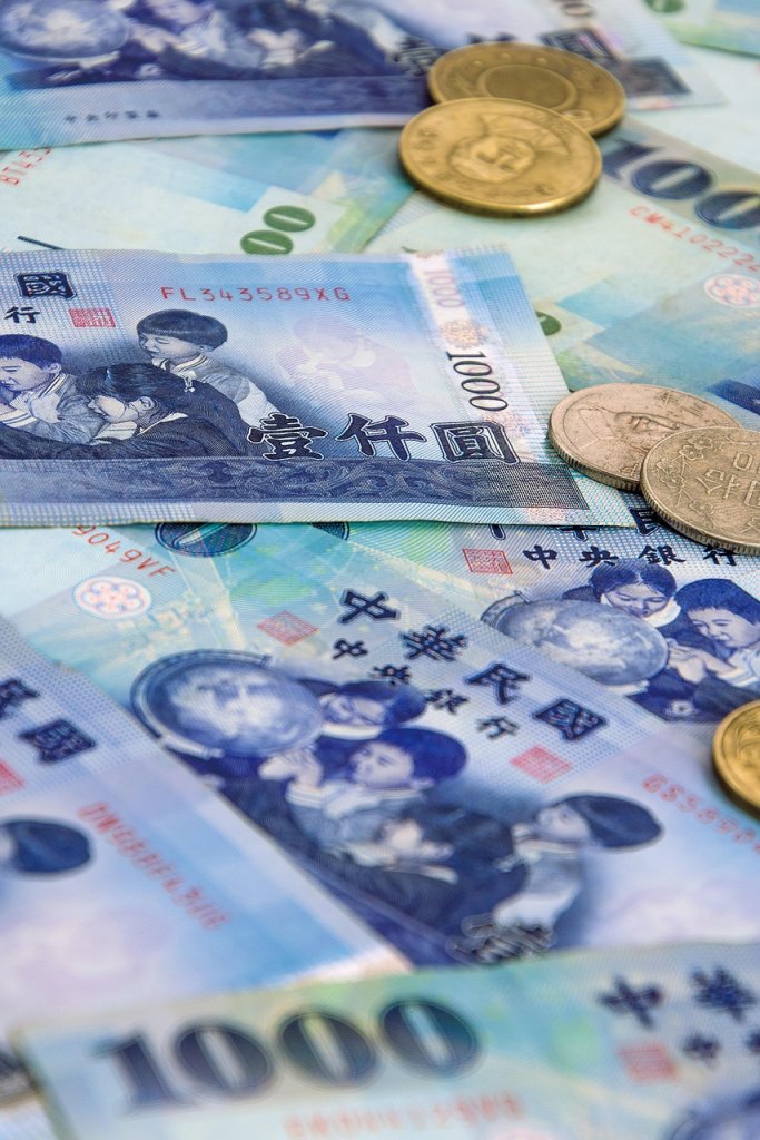 現金大風吹來了！藍白拚「全民普發」　最高喊到1萬元！
