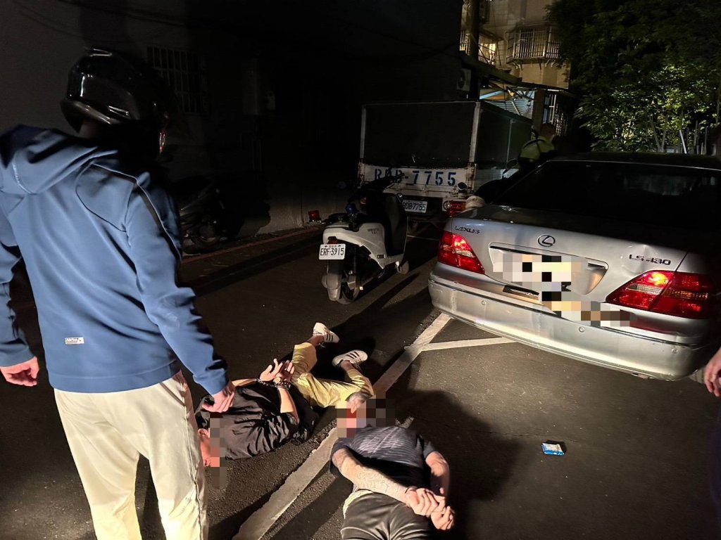 板橋毒蟲背「11條通」還撞開巡警　開「歪L」自尋「死路」栽了