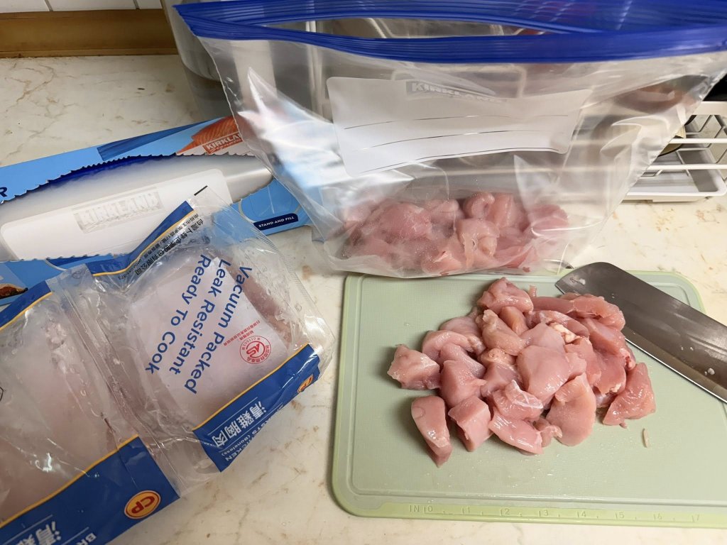 CP值高！好市多保鮮袋變分裝神器　銅板價滷肉豬腳都能裝