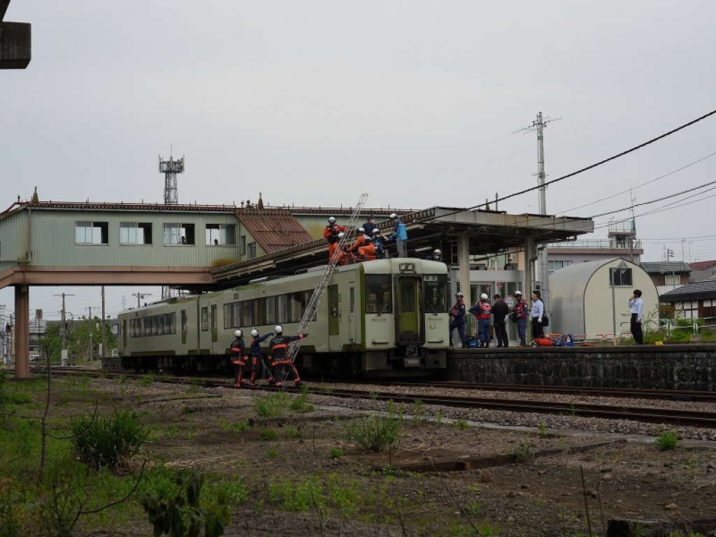 詭異!男子神秘陳屍JR列車車頂　載運近90公里才被發現