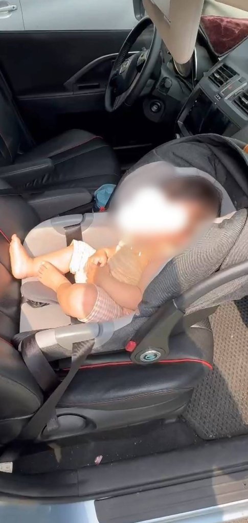 誇張！炎炎夏日五寶媽獨留1歲嬰兒獨留車內　難忍酷熱哭到滿臉通紅眼睛腫脹