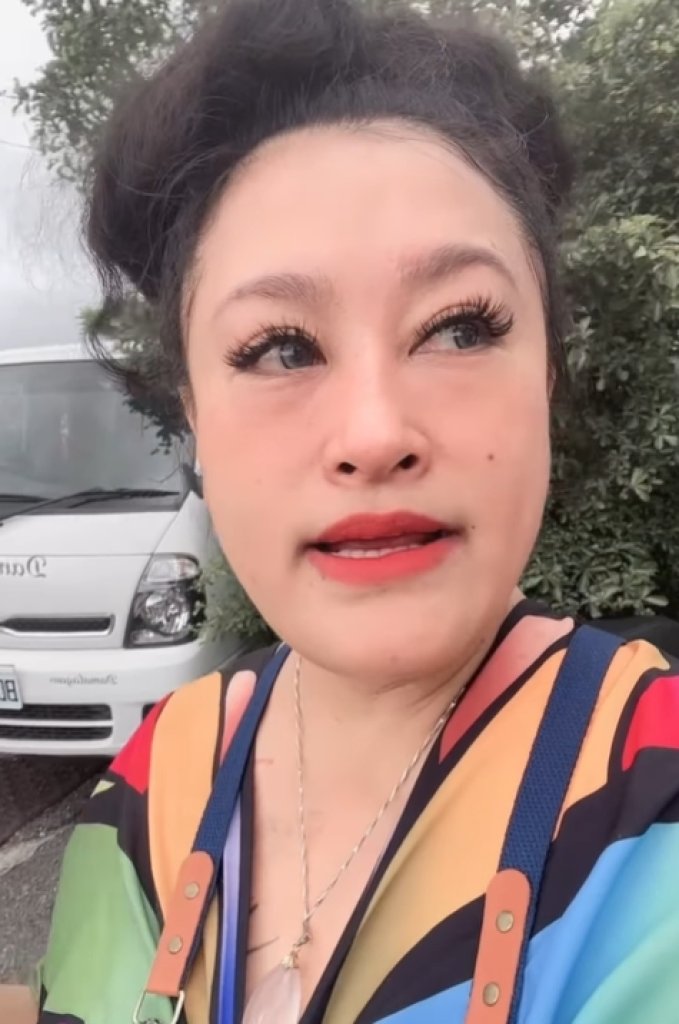 金曲歌后紀曉君變身小吃闆娘遇氣爆 老公二度燒燙傷她心疼淚崩