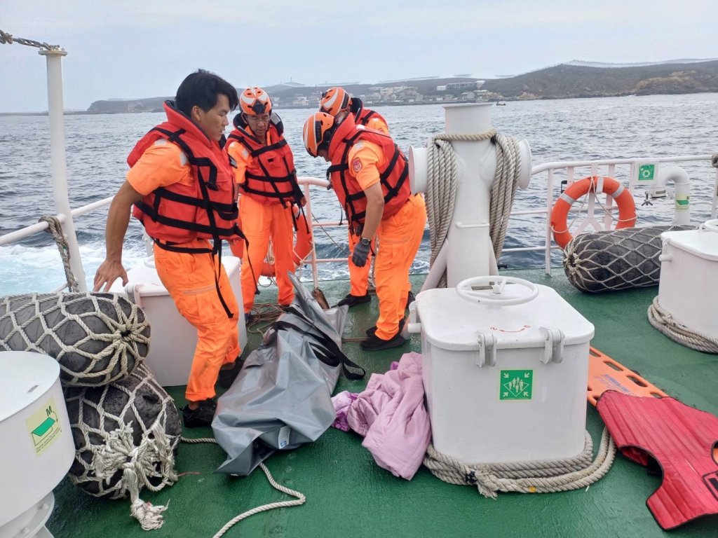 澎湖漁船作業意外！花嶼岸邊擱淺　71歲老船長落海死亡