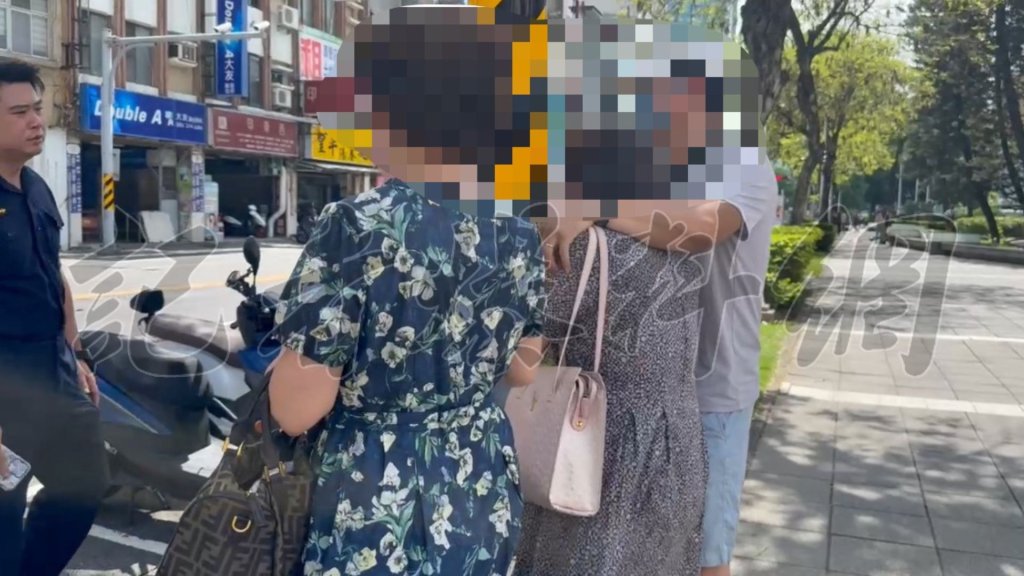 直擊快訊／又是78歲！台南大學路暴衝「駕駛曝」單車騎士OHCA搶救中