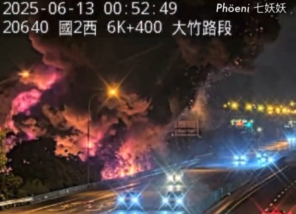 快訊／桃園工廠全面燃燒！國道監視器紀錄「超扯火煙」