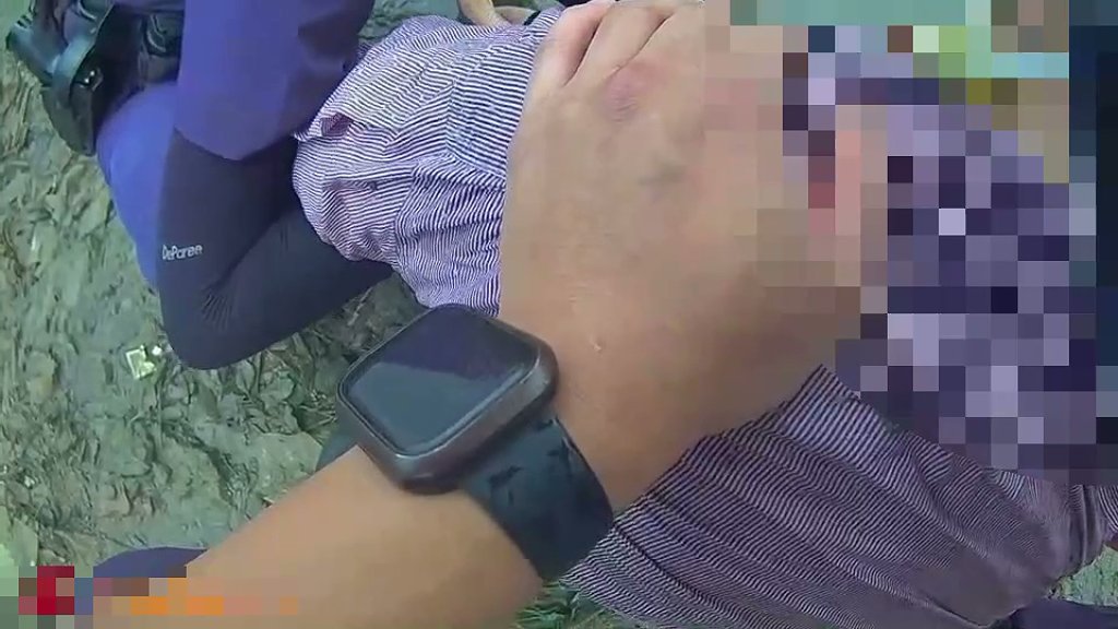 家人相處不睦...板橋近百歲婦河濱公園落水　警急救援安慰
