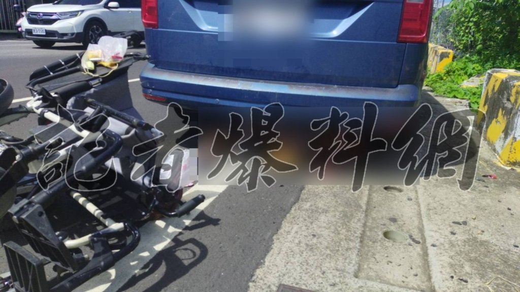 快訊／電動輪椅被撞翻！高雄7旬翁「卡車底撞頭」意識不清　緊急送醫