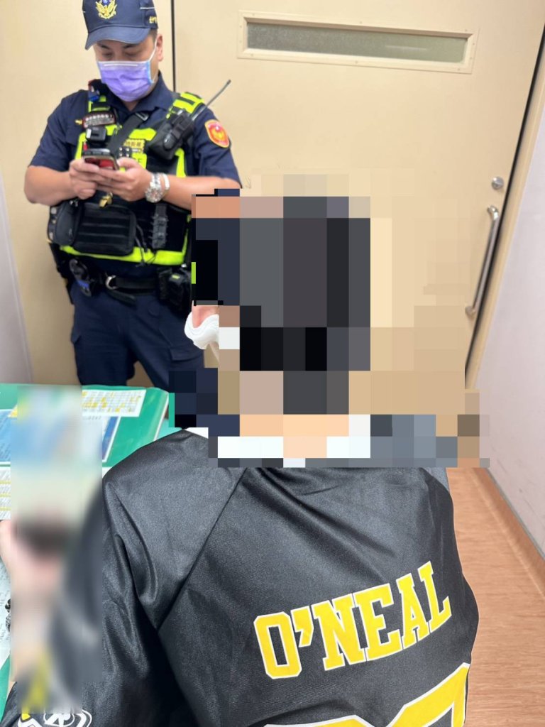 台中年輕夫妻吵架濺血！　丈夫遭妻子持剪刀劃傷耳朵