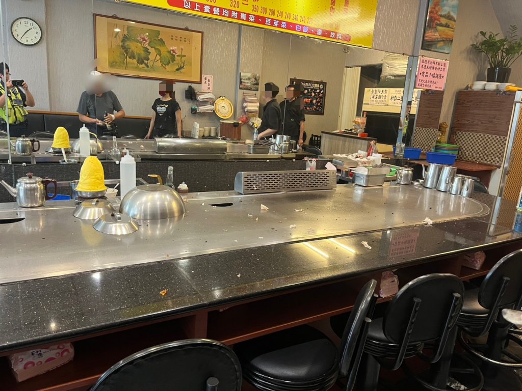 台中鐵板燒餐廳換瓦斯桶引發氣爆！　男子臉部二度灼傷
