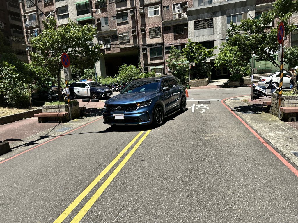 修法上路不到一週！中壢出現首例未禮讓行人事故 駕駛恐罰3萬6