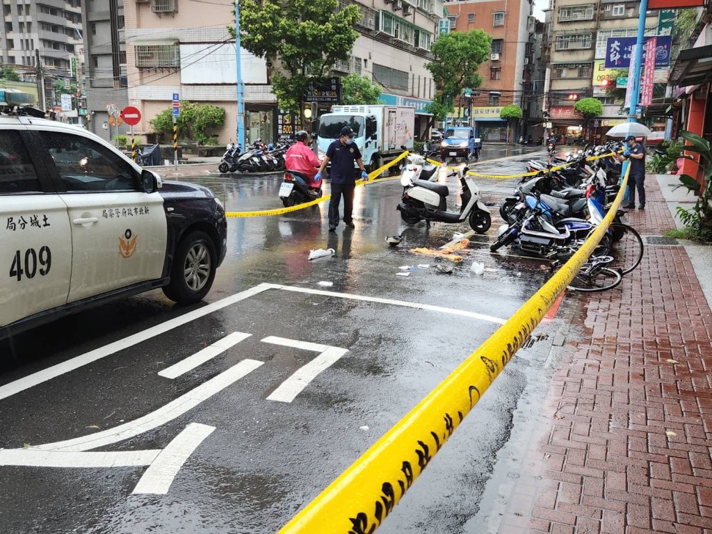 土城驚傳兇殺案！男子持刀追砍妻子及小姨子　兩女OHCA送醫不治