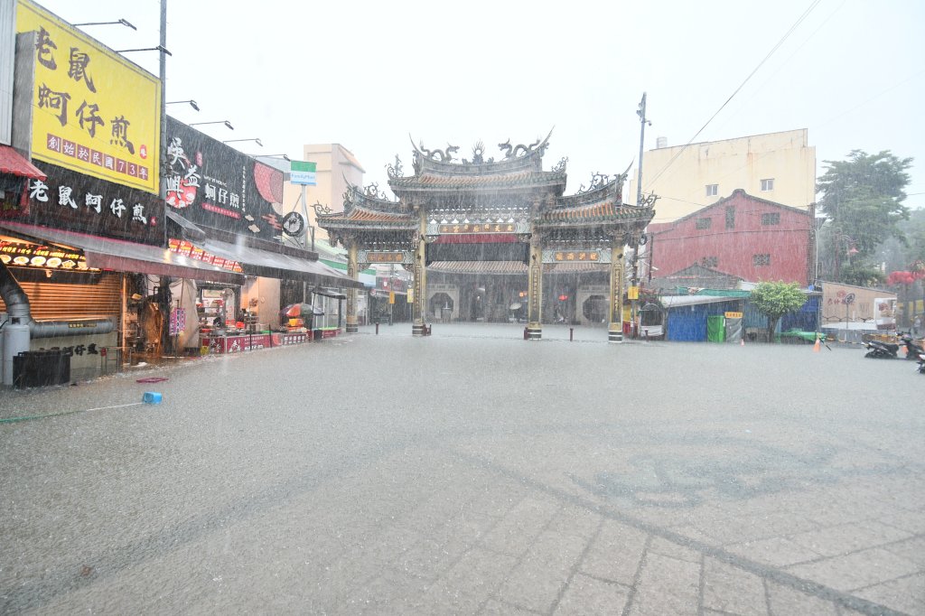 彰化大豪雨 到處水患 王惠美視察 指示加派抽水機抽水