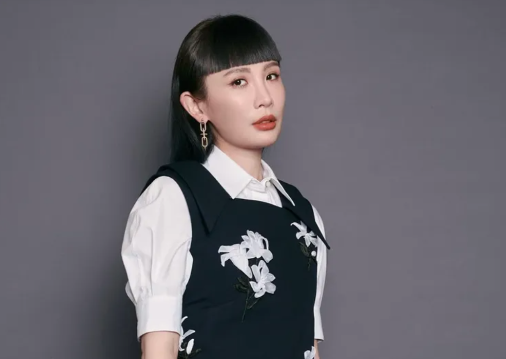 網紅若盈情變！暗指魏如萱是小三介入？經紀人緊急回應