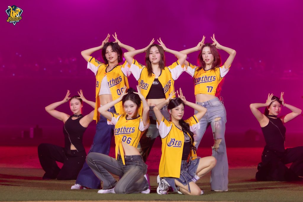 ITZY首登大巨蛋球迷熱情氣氛沸騰！戴佩妮、張棟樑獻唱