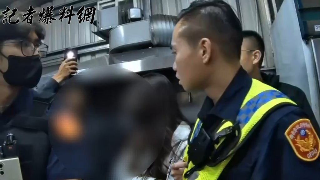 車聚夜遊遇盤查猛閃燈勸不聽　警壓制送上「妨害公務」成年禮