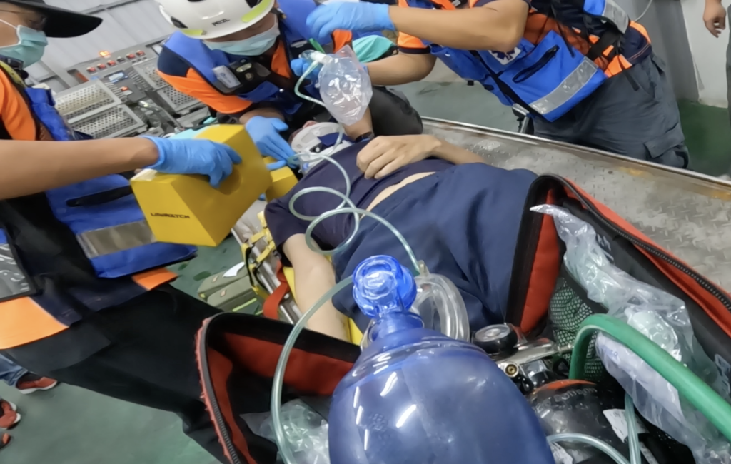 台南仁德工廠傳工安意外！32歲男頭部夾傷命危　消防急啟雙軌搶救送醫