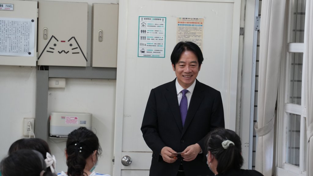 823公投登場！賴清德回台南投下關鍵一票　燦笑面對媒體