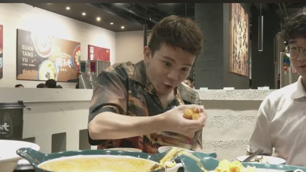 孫生闖蹦闆店直播「徒手捏爆食物」　蹦闆：踩到我的線