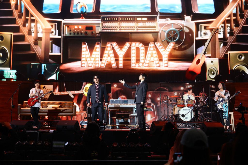 五月天超犀利趴開唱　阿信差點被「世壯運金牌歌王」摔