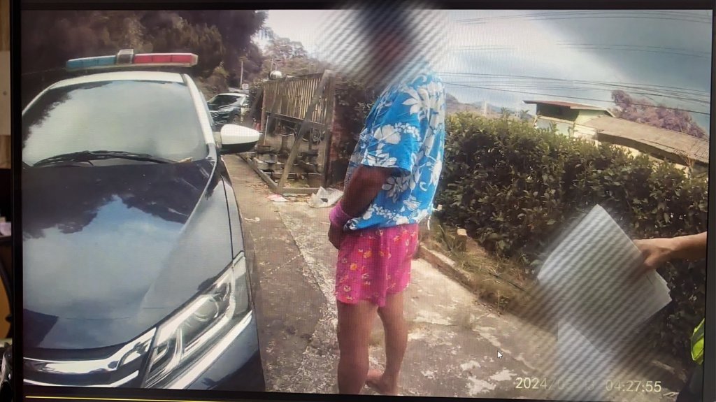 好貴的一泡尿！苗栗ㄎㄧㄤ男對警車尿尿　法院判罰6000元
