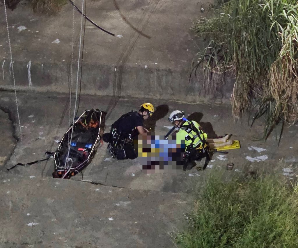 新竹70歲婦人墜橋！　消防隊員救起OHCA送醫